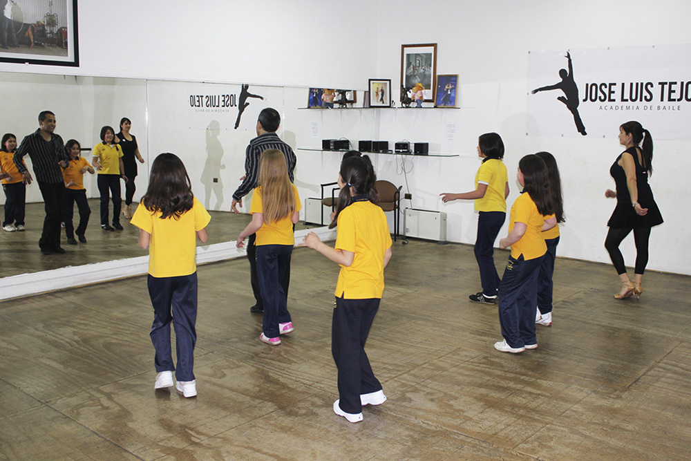 Taller de Danza visitó Academia de <br>José Luis Tejo