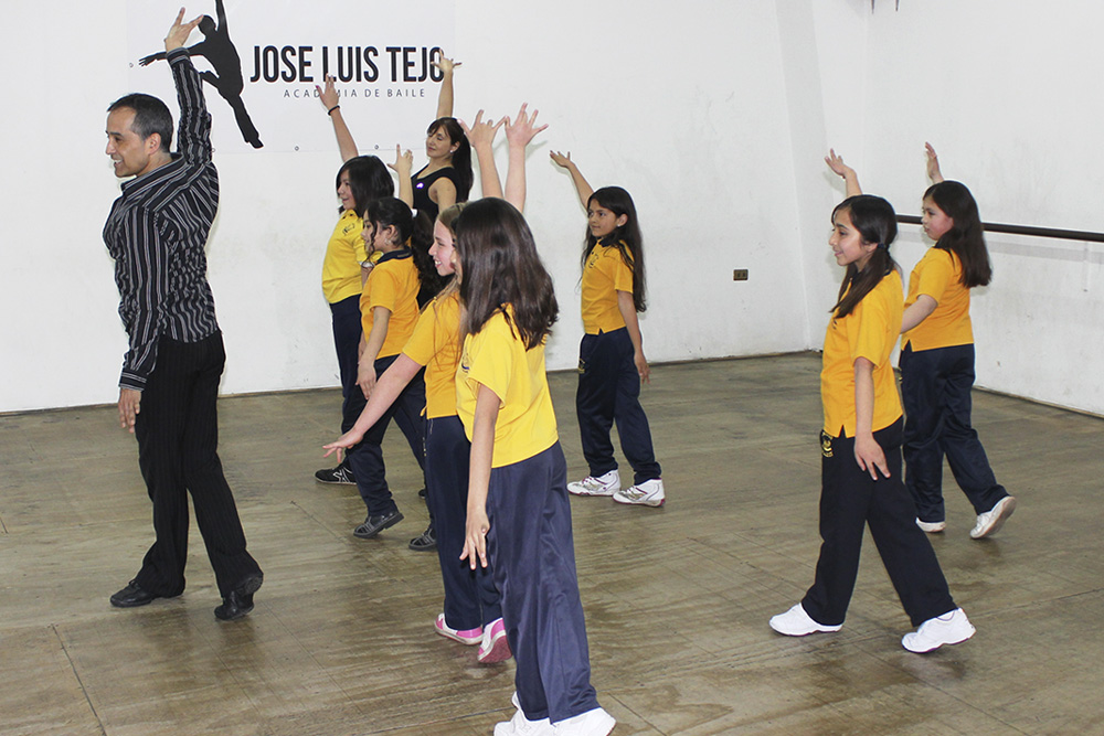 Taller de Danza visitó Academia de <br>José Luis Tejo