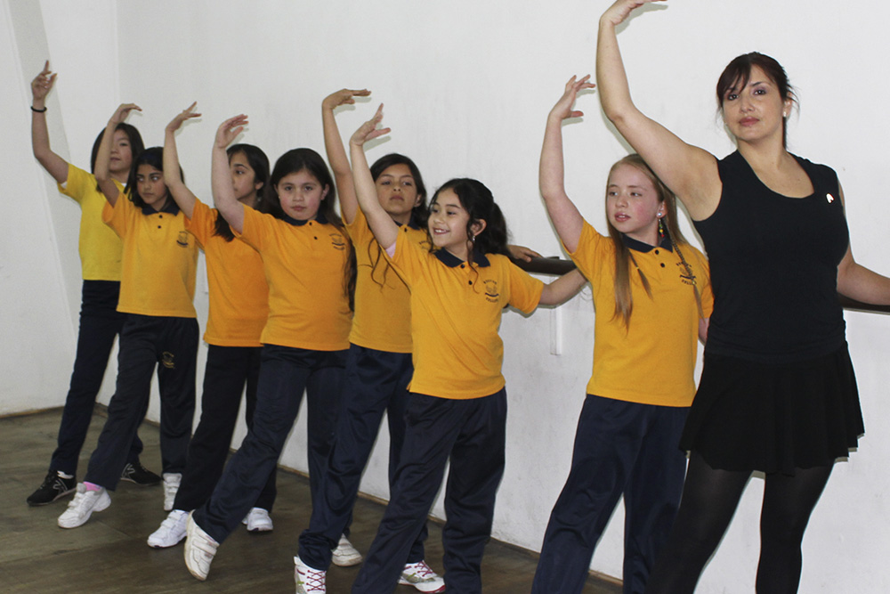 Taller de Danza visitó Academia de <br>José Luis Tejo