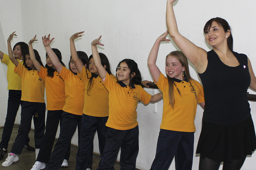 Taller de Danza visitó Academia de <br>José Luis Tejo