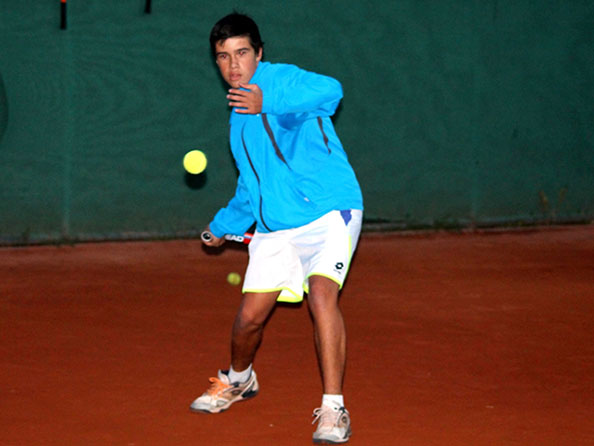 Ignacio Becerra: La Pequeña Gran Promesa del Tenis Nacional  